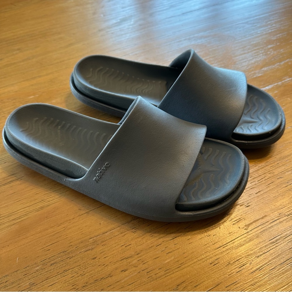 Native Shoes Unisex Women’s 9 Slides Sandal Gray Slip On